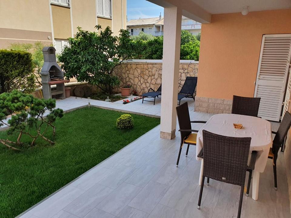 Apartments Niko Novalja Extérieur photo