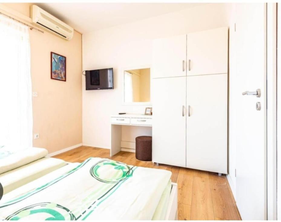 Apartments Niko Novalja Extérieur photo